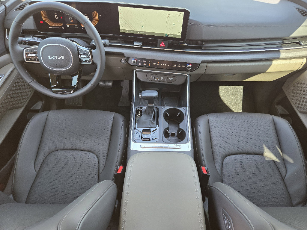 New 2026 Kia Carnival EX image 18