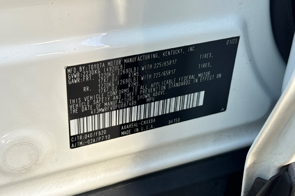 Used 2023 Toyota RAV4 LE AWD/4WD image 26
