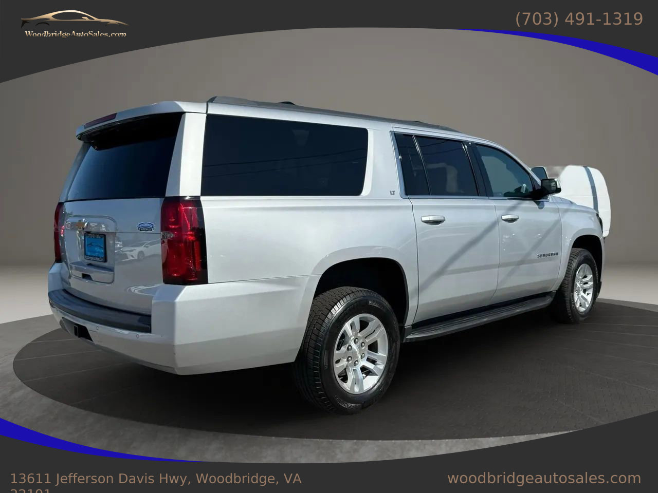 Used 2019 Chevrolet Suburban LT image 4