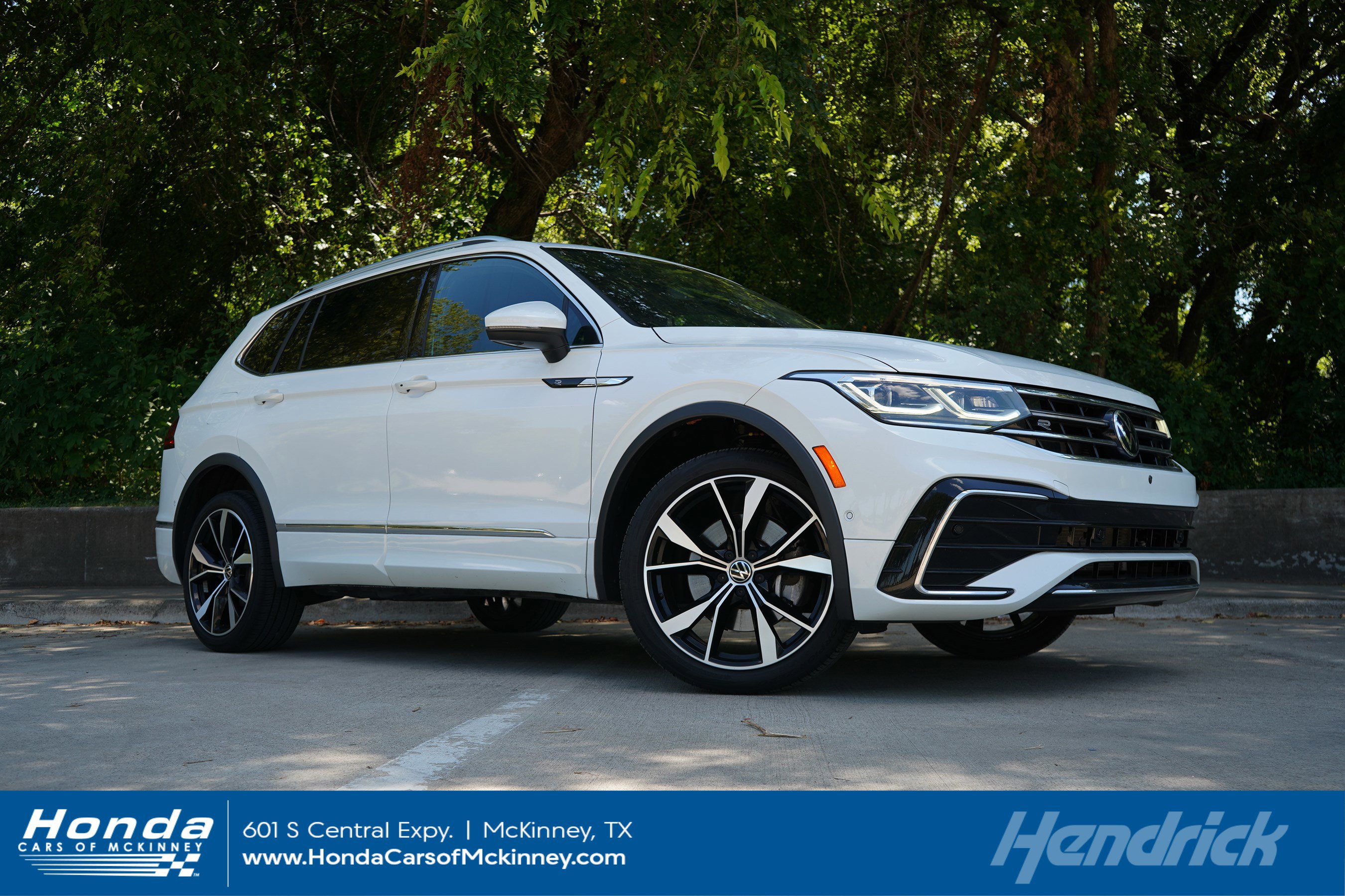 Used 2022 Volkswagen Tiguan SEL R-Line