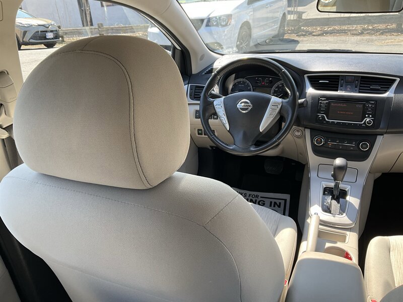 Used 2015 Nissan Sentra SV w/ Style Package FWD image 19