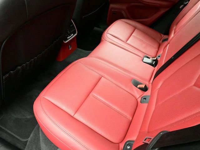 Certified 2025 Porsche Macan S image 15