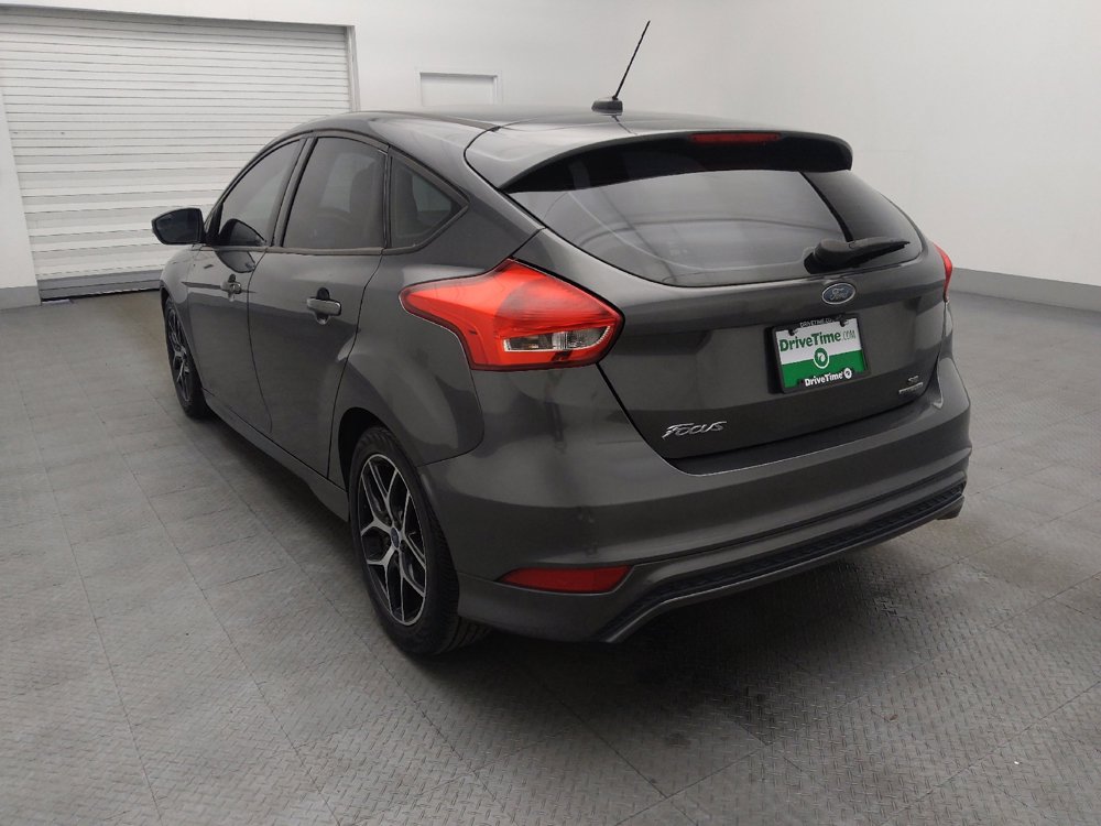 Used 2016 Ford Focus SE w/ SE Sport Package image 5