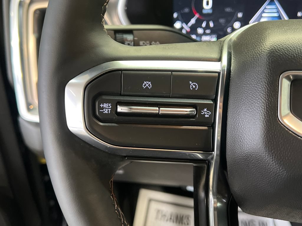 Used 2025 GMC Canyon Denali AWD/4WD image 33