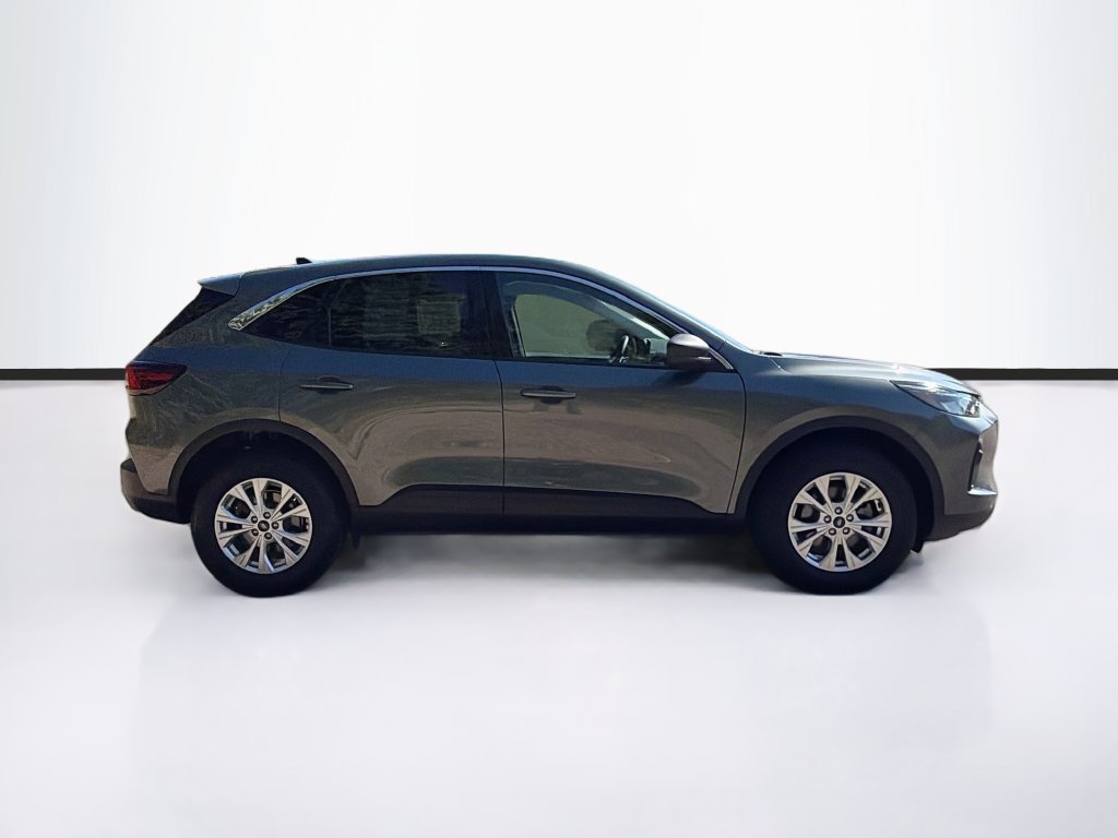 Used 2024 Ford Escape Active w/ Tech Pack #1 AWD/4WD image 4