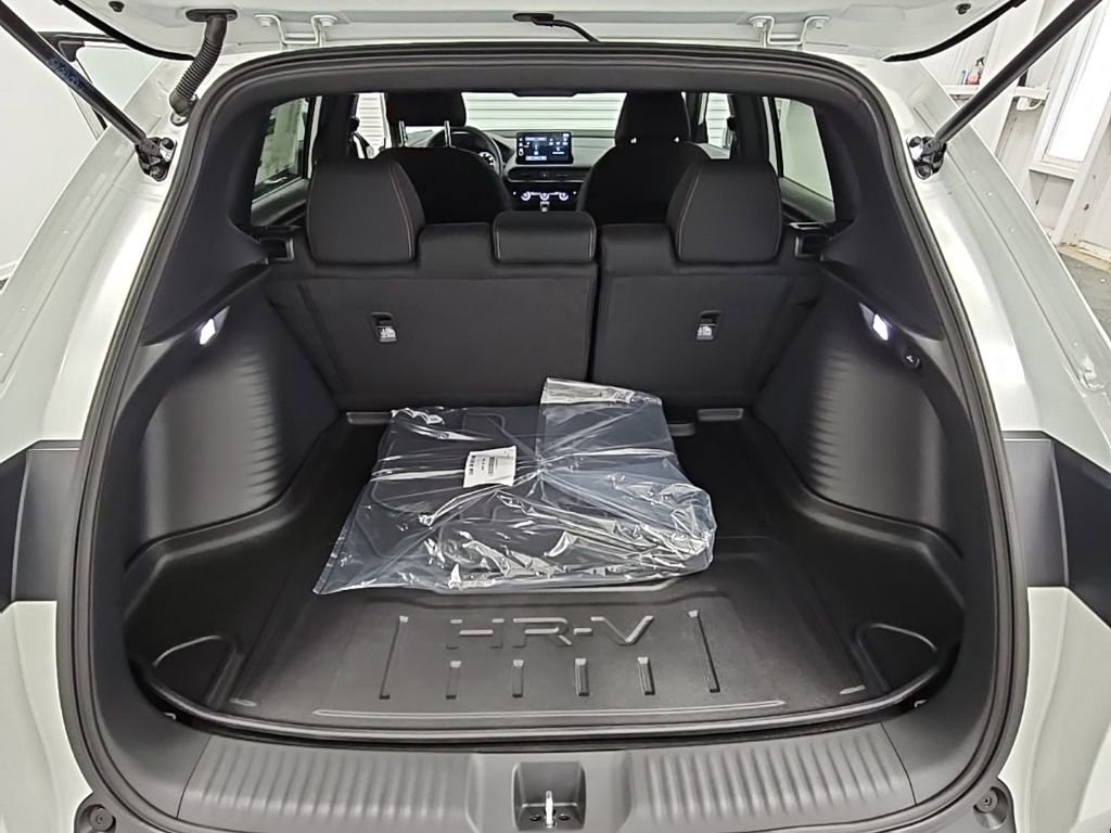 New 2026 Honda HR-V Sport image 30