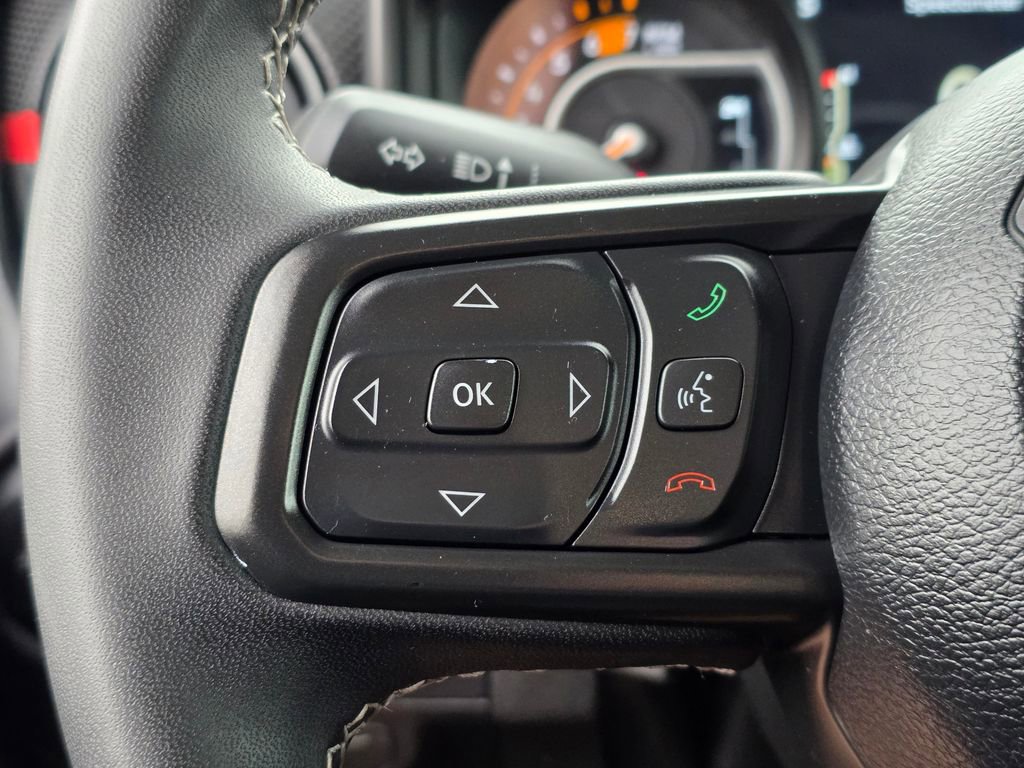 Used 2025 Jeep Wrangler Rubicon image 27