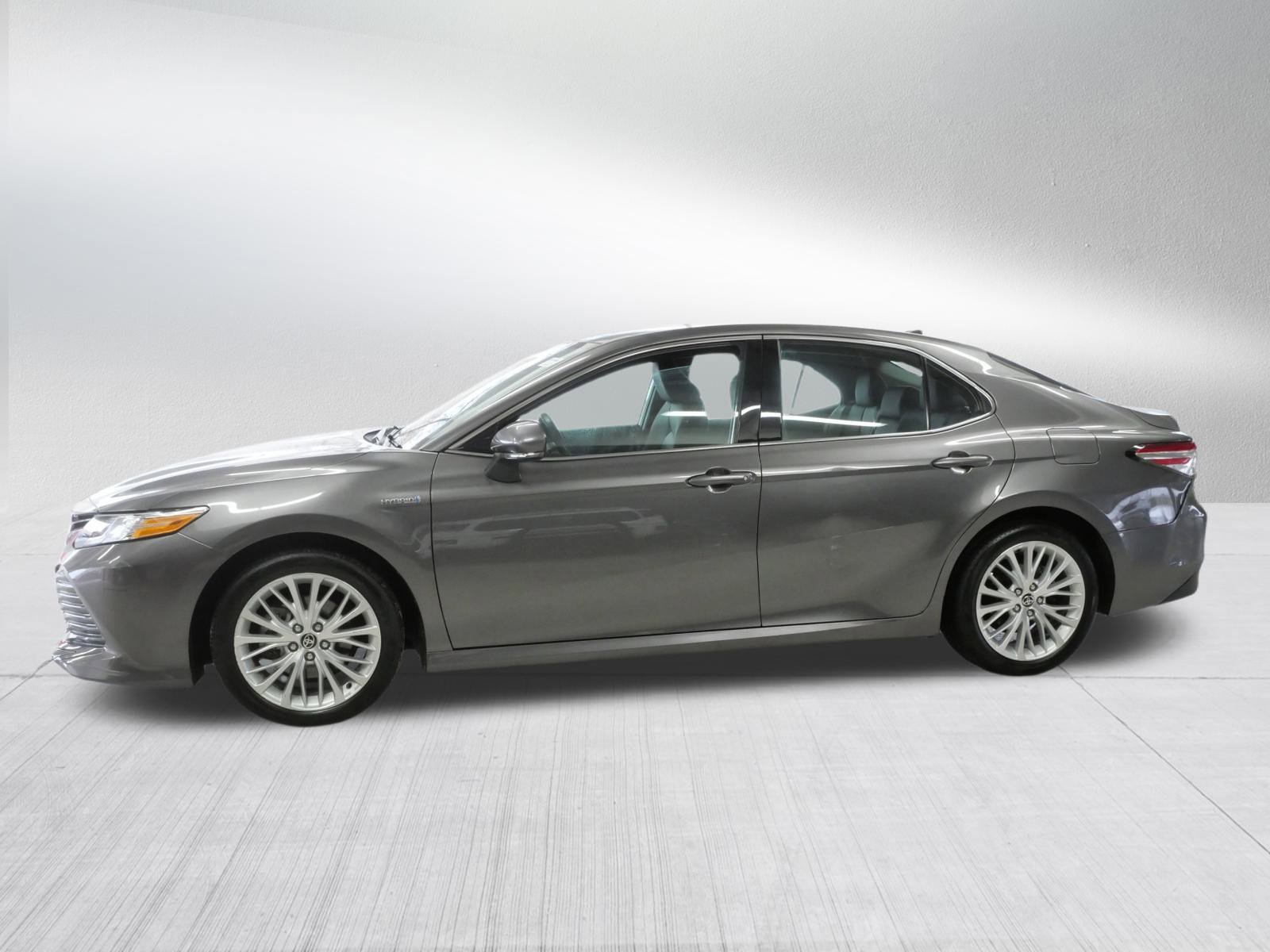 Certified 2020 Toyota Camry XLE image 5