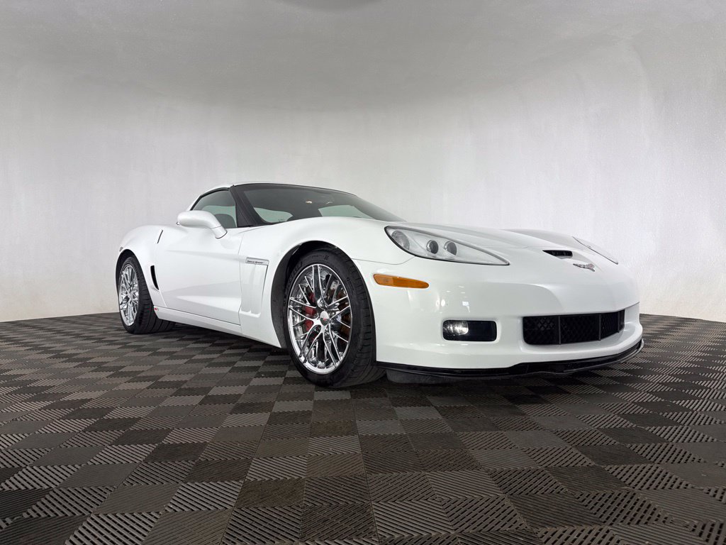 Used 2012 Chevrolet Corvette Grand Sport w/ 3LT Preferred Equipment Group RWD image 2