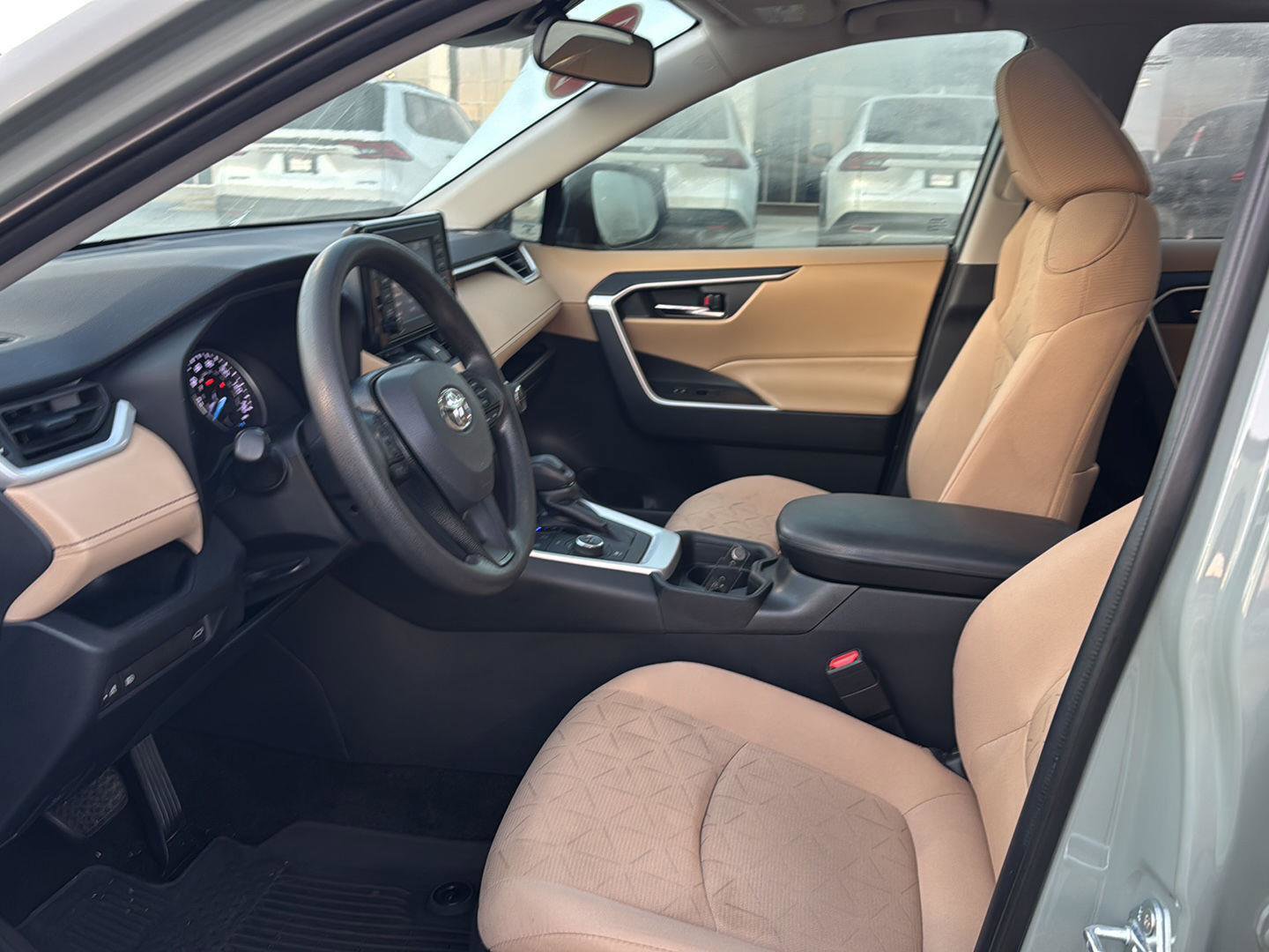 Certified 2021 Toyota RAV4 XLE w/ Convenience Package image 8