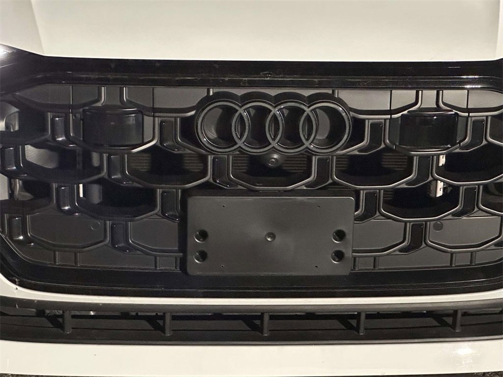 Used 2024 Audi SQ8 Premium Plus w/ S Sport Package image 8