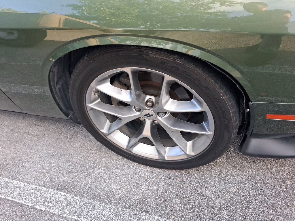 Used 2023 Dodge Challenger GT image 3