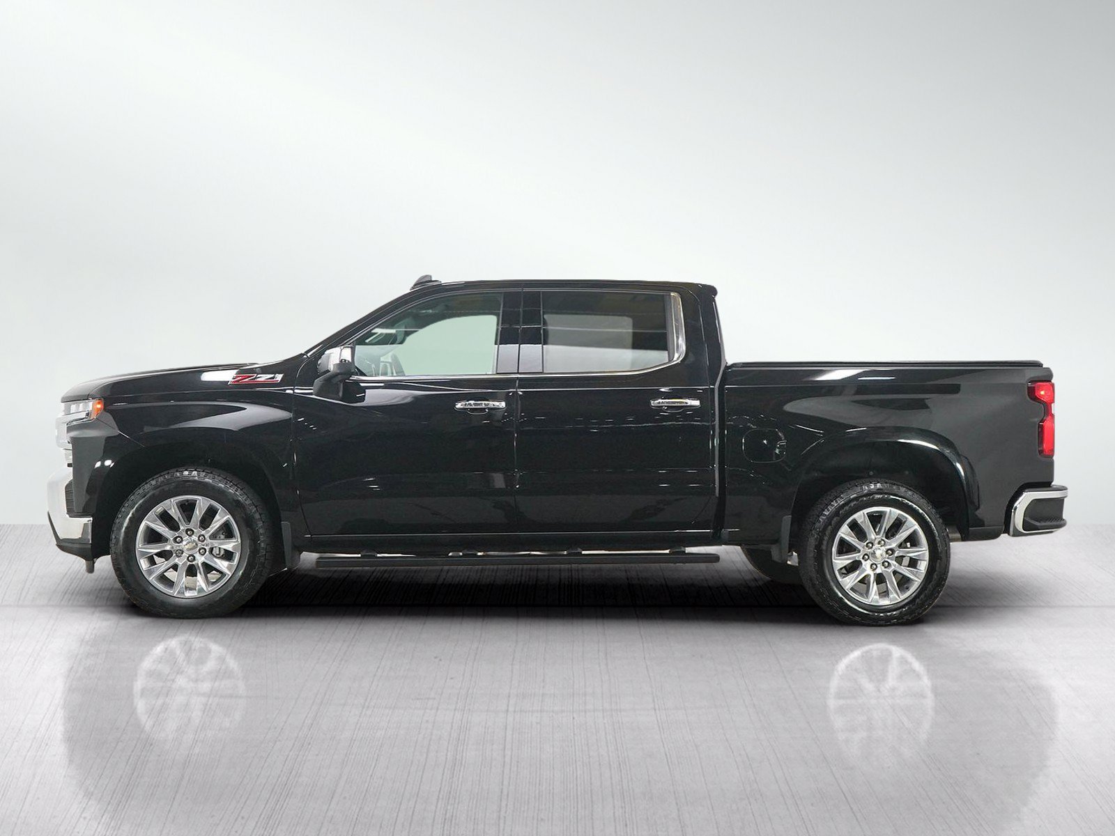 Used 2021 Chevrolet Silverado 1500 LTZ AWD/4WD image 2