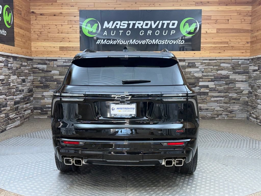 Used 2025 Chevrolet Traverse RS w/ LPO, Floor Liner Package AWD/4WD image 13