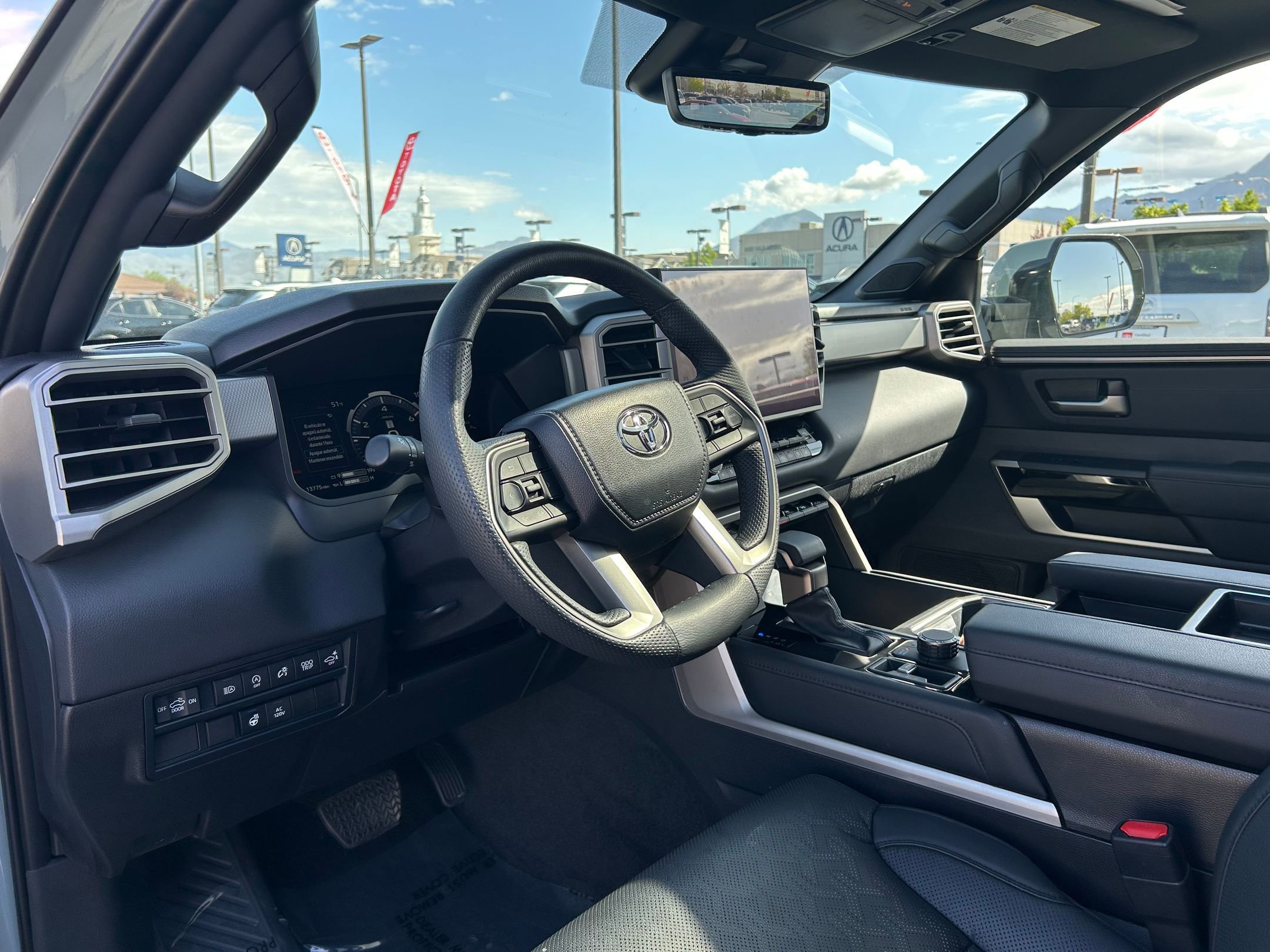 Used 2025 Toyota Tundra Limited image 11