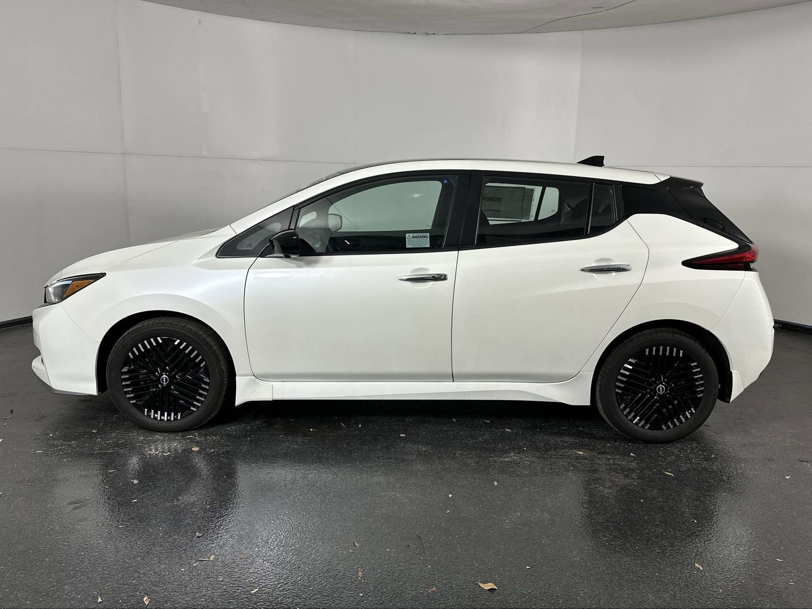 New 2025 Nissan Leaf SV Plus FWD image 5