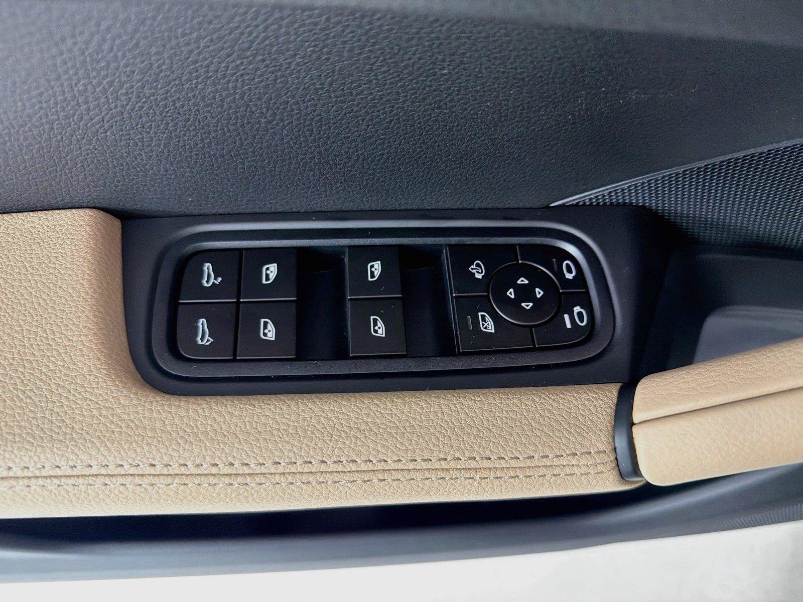 New 2026 Porsche Cayenne AWD/4WD image 9