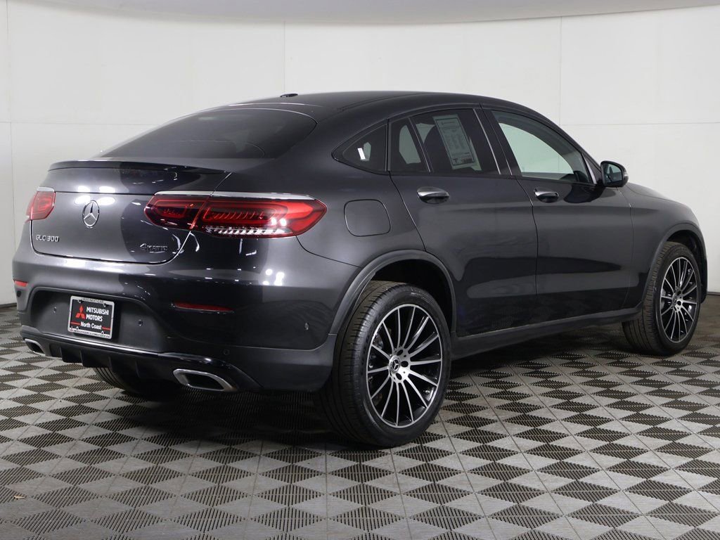 Used 2022 Mercedes-Benz GLC 300 4MATIC Coupe image 10