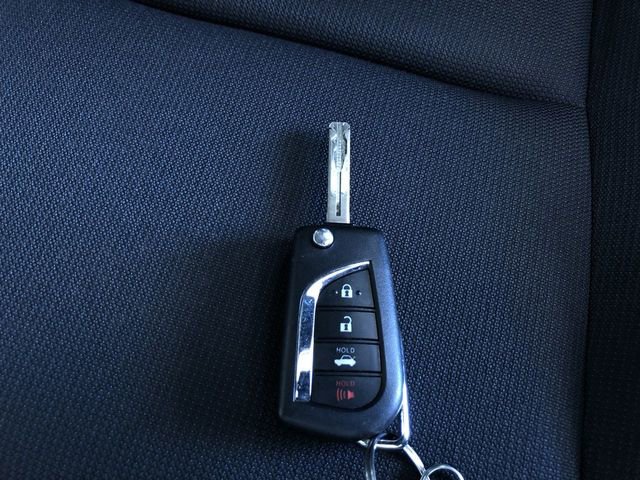 Certified 2025 Toyota Corolla LE image 31