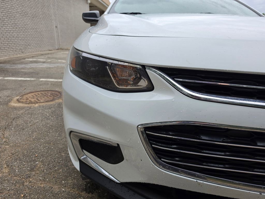 Used 2018 Chevrolet Malibu LS FWD image 11
