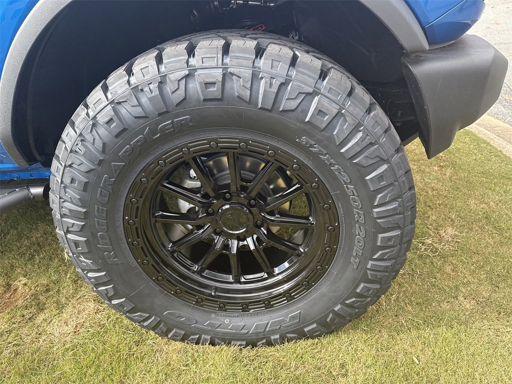 New 2025 Ford Bronco 4-Door w/ Sasquatch Package image 13