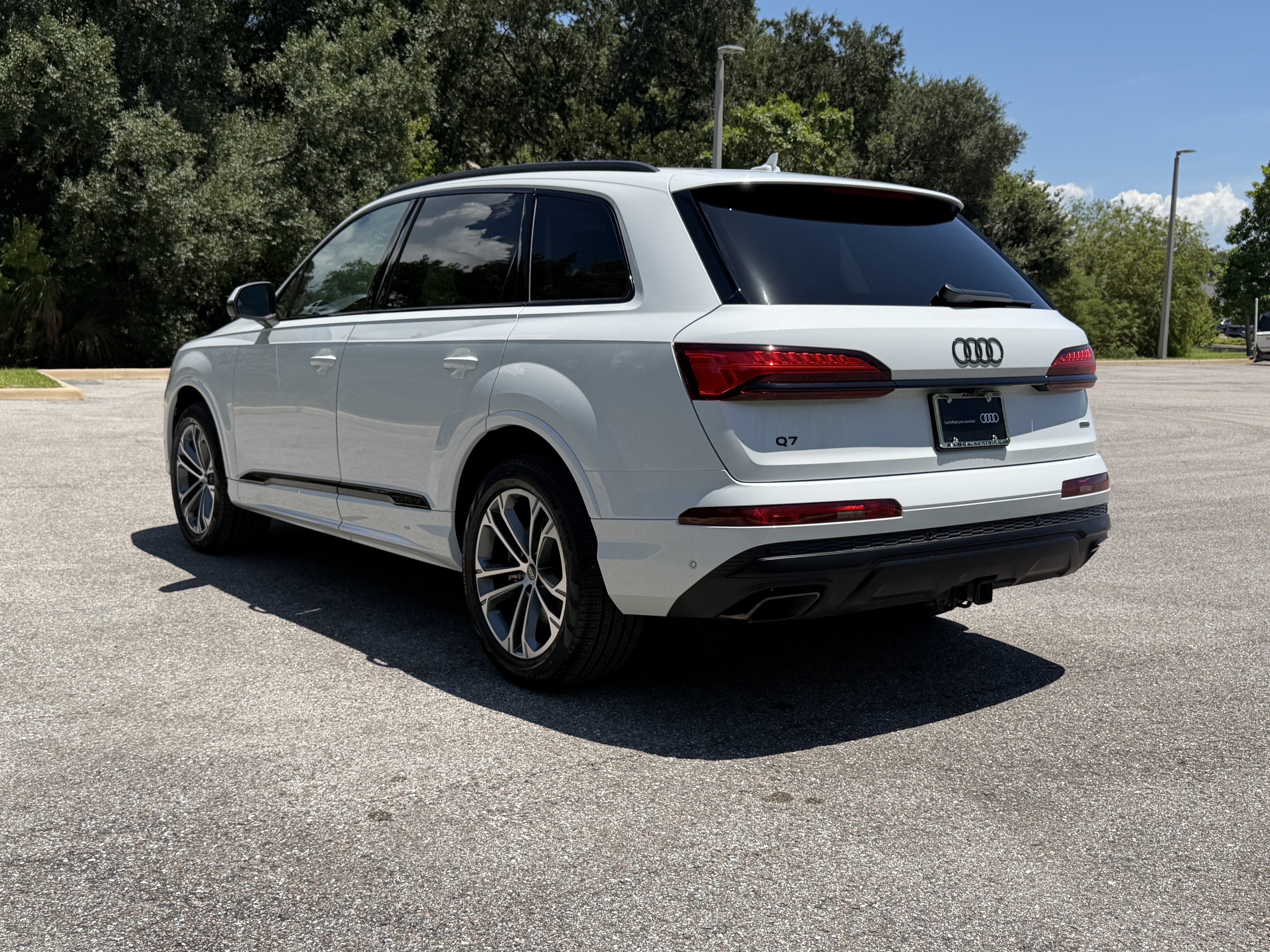 Used 2026 Audi Q7 3.0T Premium w/ Convenience Plus Package AWD/4WD image 5