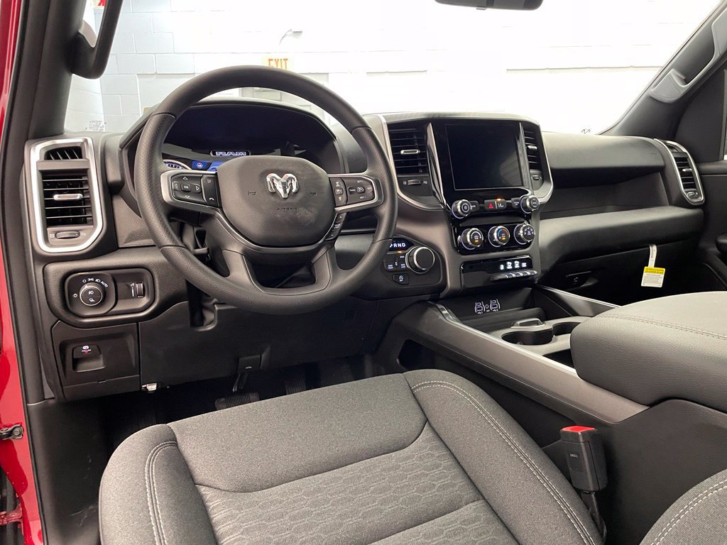 New 2026 RAM 1500 Express AWD/4WD image 12
