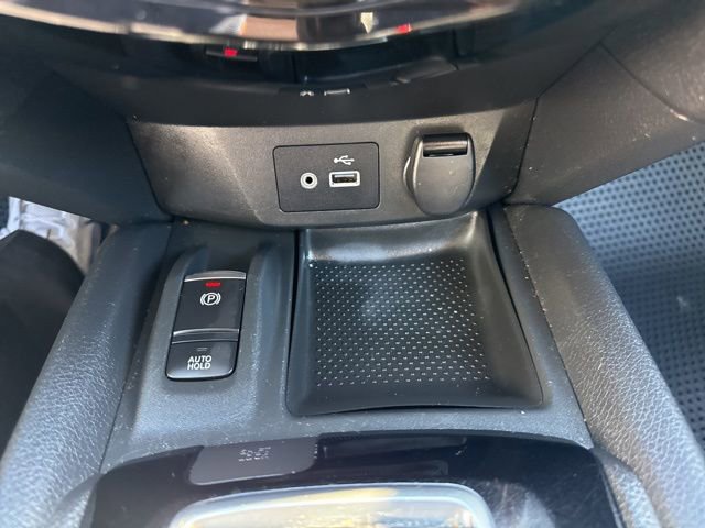 Used 2019 Nissan Rogue SV w/ Premium Package image 24