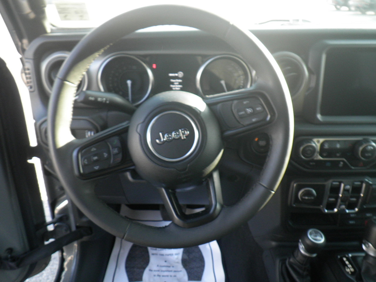 Used 2023 Jeep Wrangler Unlimited w/ Sun & Screen Package AWD/4WD image 20