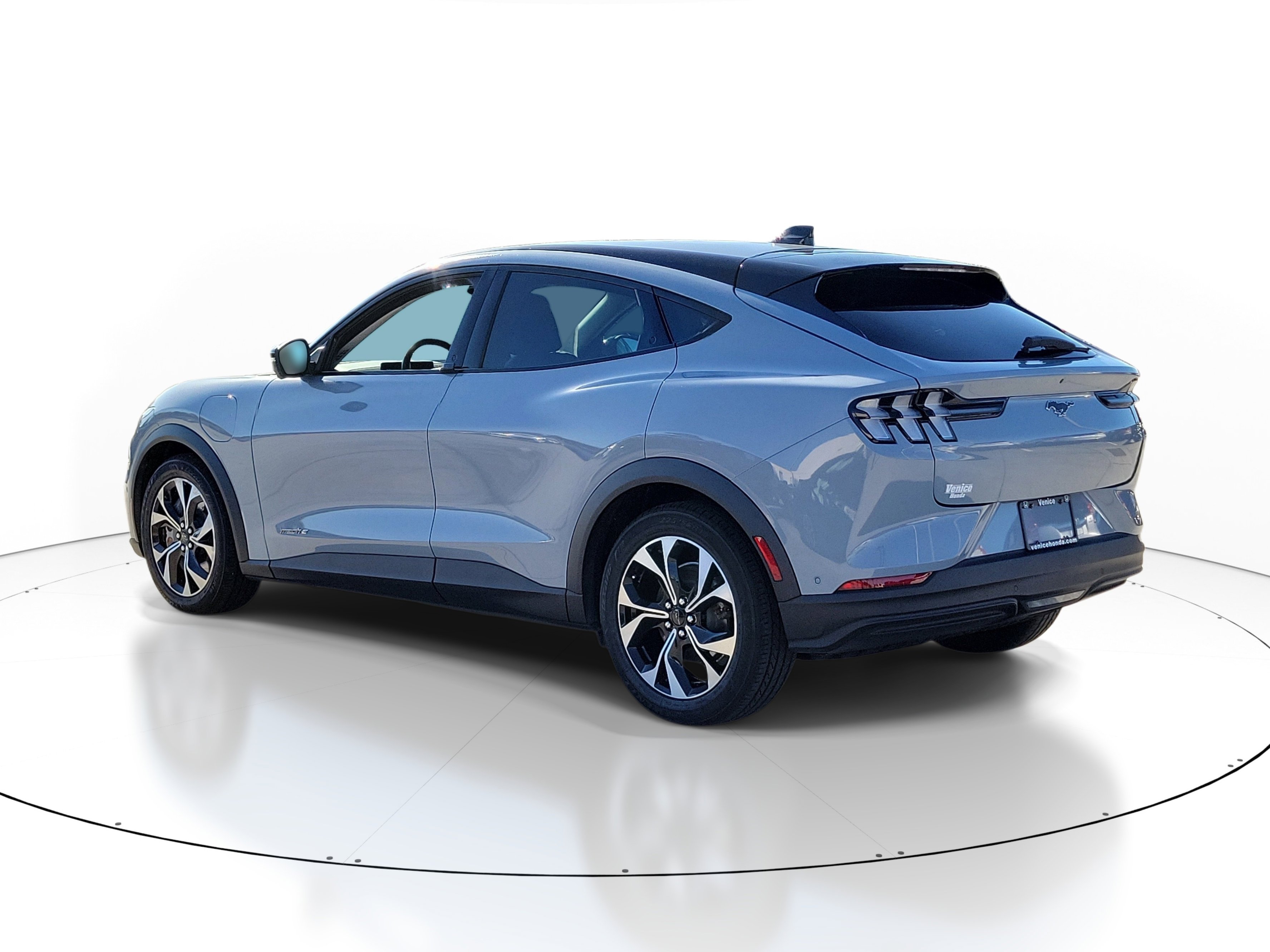 Used 2024 Ford Mustang Mach-E Select image 4