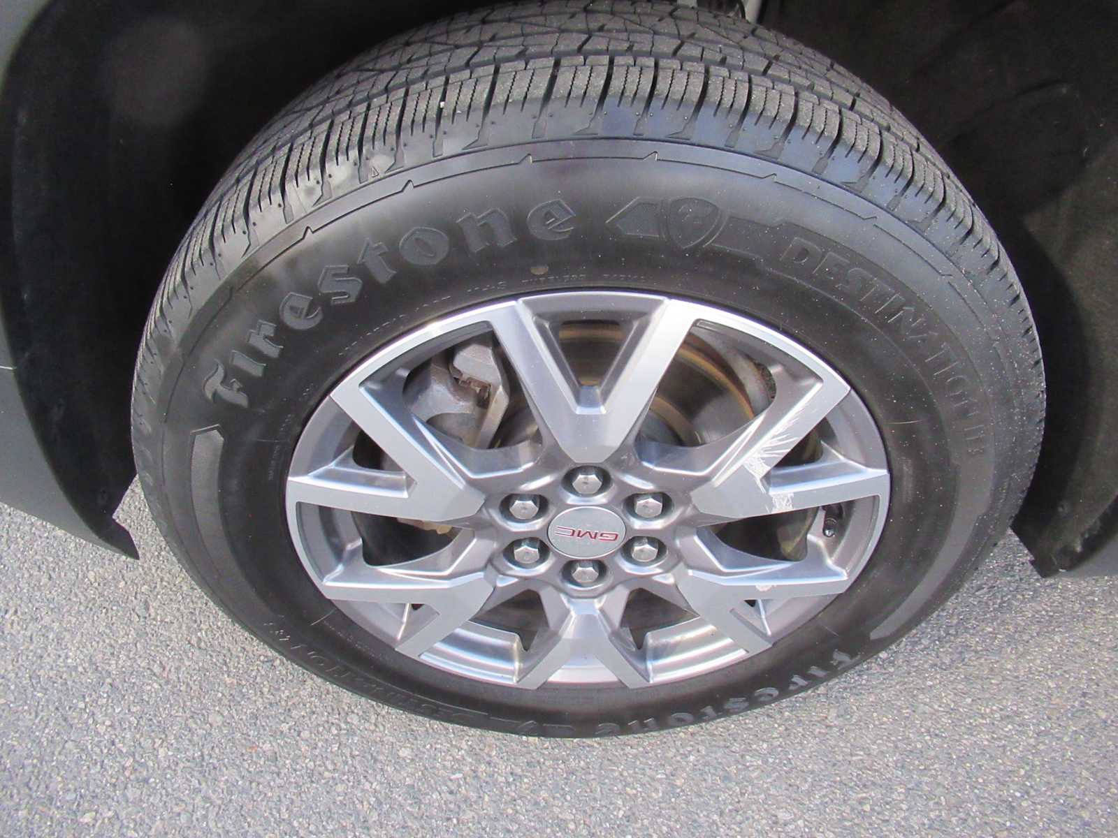 Used 2020 GMC Acadia SLT w/ LPO, Floor Liner Package FWD image 11