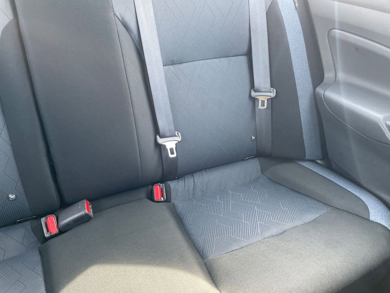 Used 2025 Nissan Versa SV w/ Trunk Package image 35