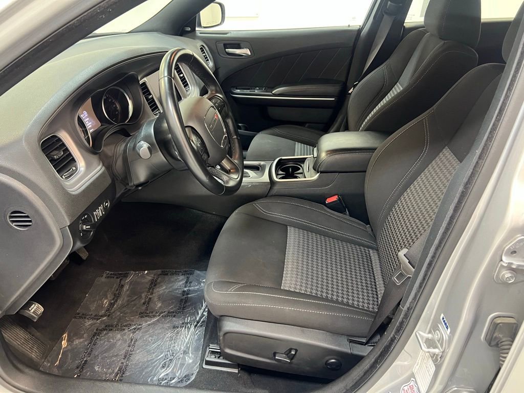 Used 2023 Dodge Charger SXT image 15