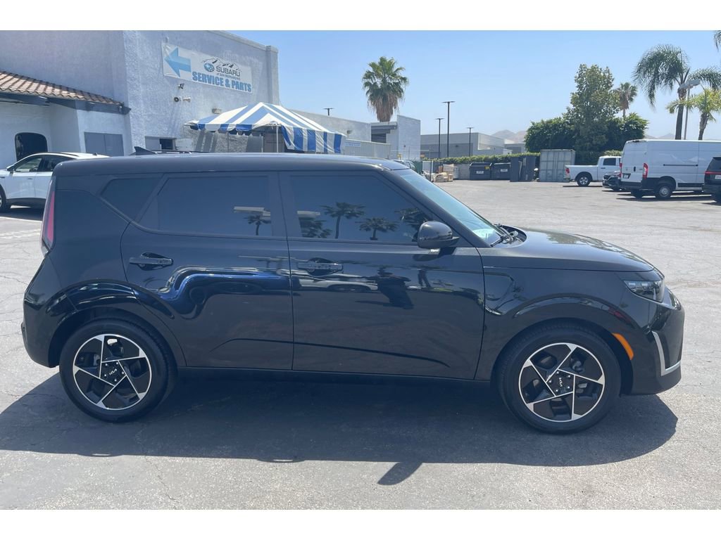 Used 2023 Kia Soul EX FWD image 7
