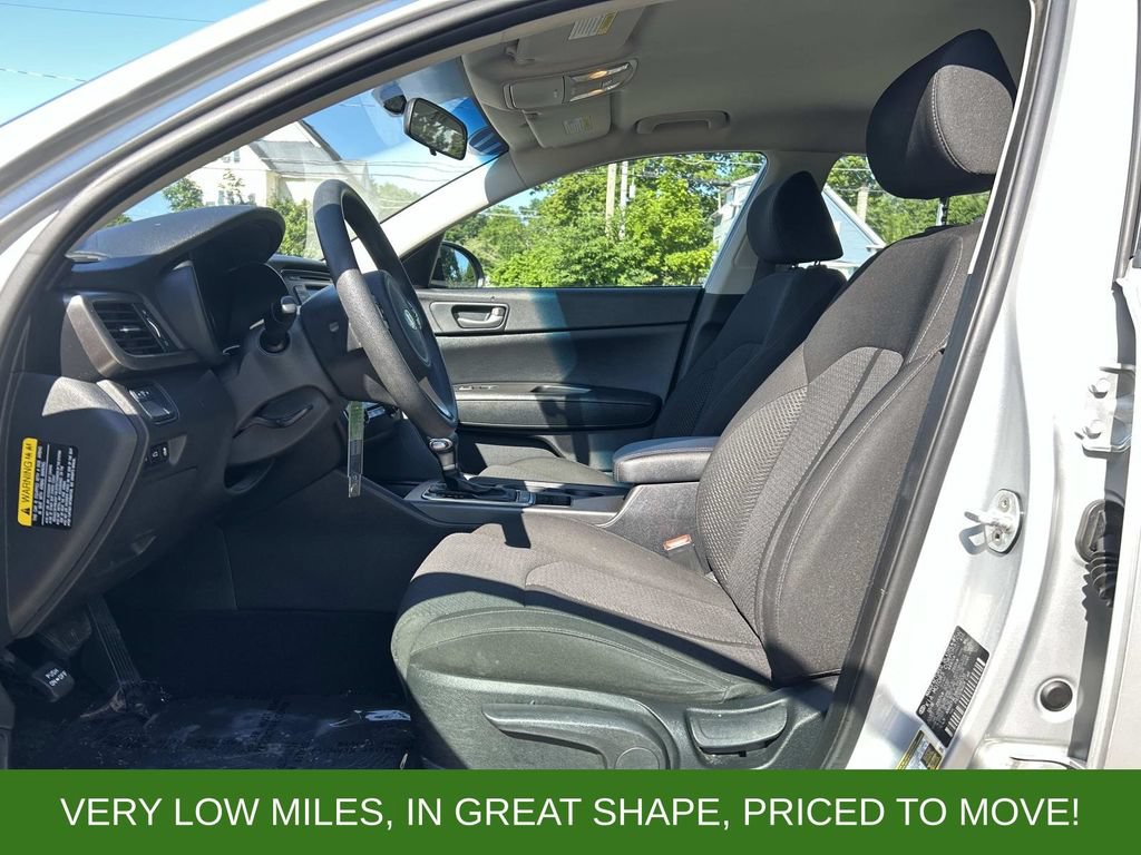 Used 2017 Kia Optima LX FWD image 13