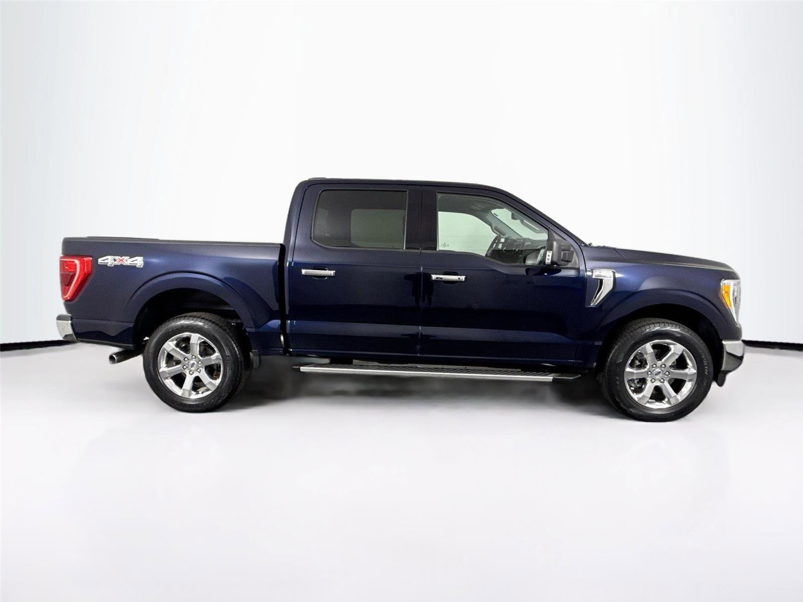 Used 2022 Ford F150 XLT w/ Equipment Group 302A High AWD/4WD image 11