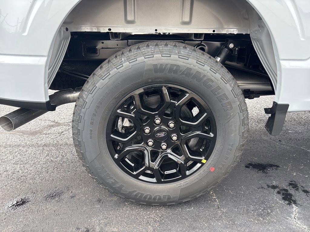New 2025 Ford F150 XLT w/ Equipment Group 302A MID image 11