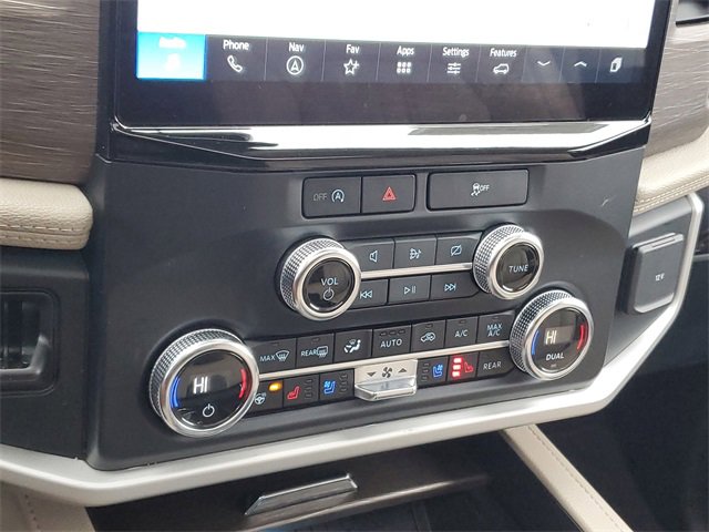 Used 2023 Ford Expedition Max Limited image 19