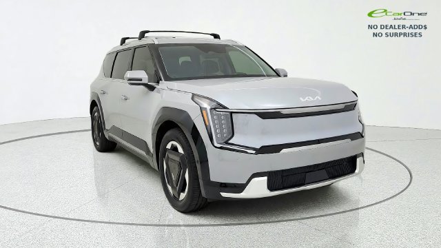 Used 2026 Kia EV9 Land AWD/4WD image 1