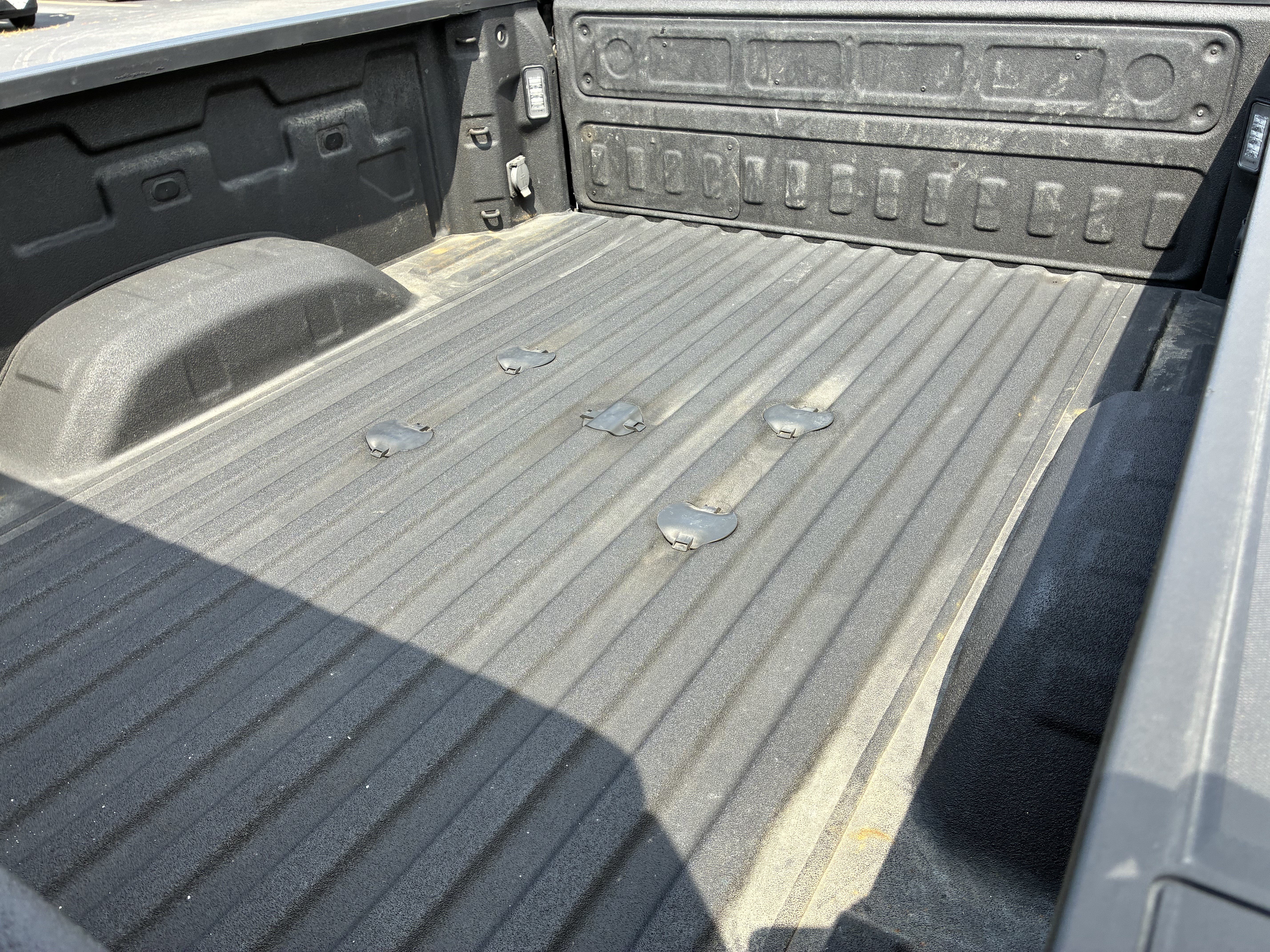 Used 2024 Chevrolet Silverado 2500 LTZ w/ LTZ Convenience Package AWD/4WD image 14