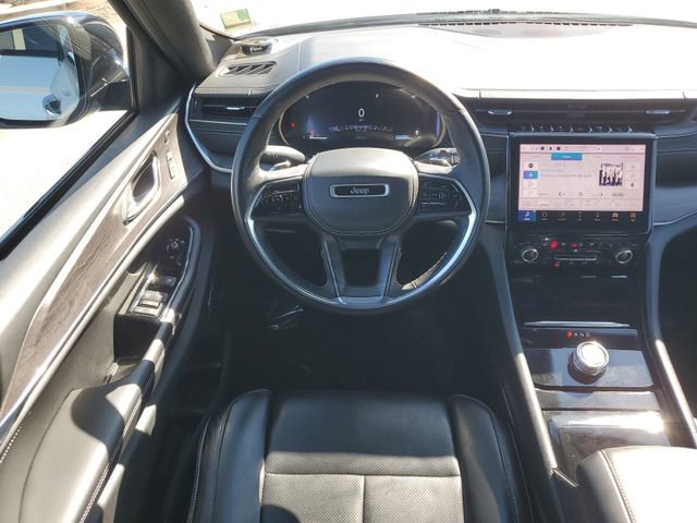 Certified 2022 Jeep Grand Cherokee Overland w/ Luxury Tech Group IV image 21