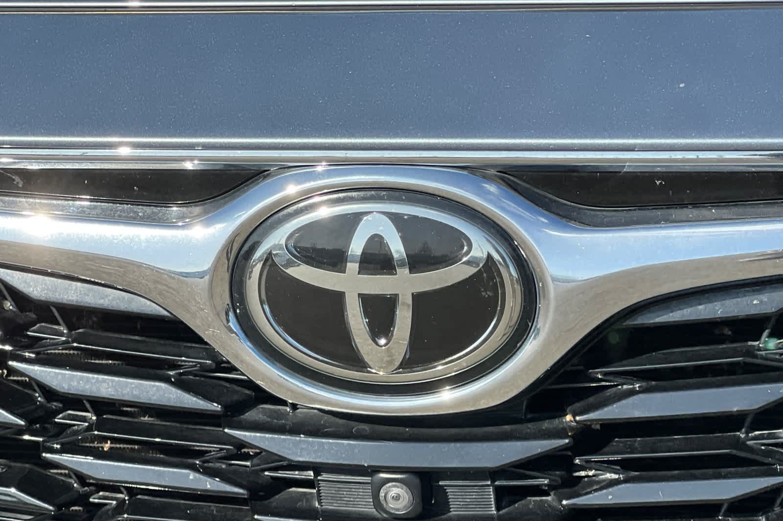 Used 2021 Toyota Highlander Platinum AWD/4WD image 16