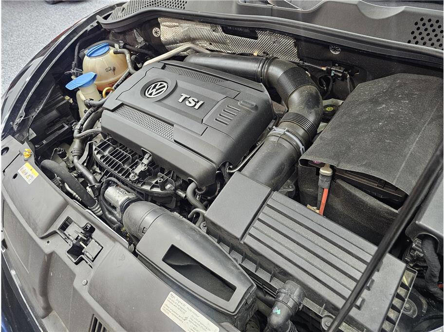 Used 2016 Volkswagen Beetle 1.8T SEL w/ Lighting Package image 16