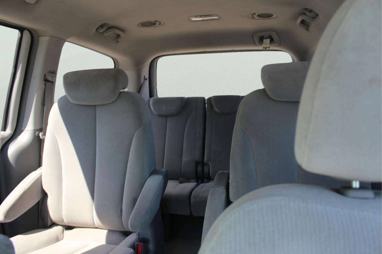 Used 2006 Kia Sedona EX FWD image 9