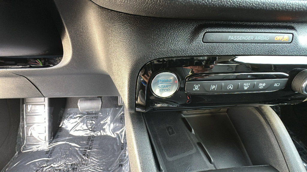 New 2026 Ford Escape Platinum w/ Premium Technology Package image 17