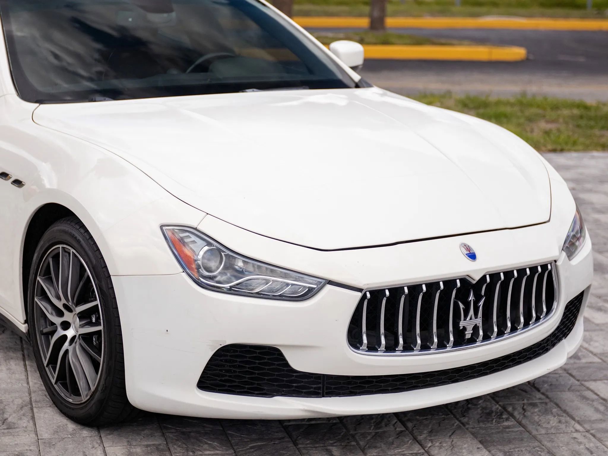 Used 2014 Maserati Ghibli S Q4 AWD/4WD image 4