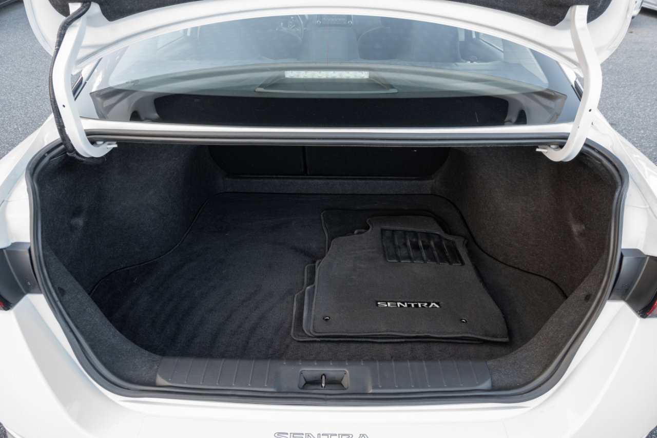 Used 2024 Nissan Sentra SV image 19