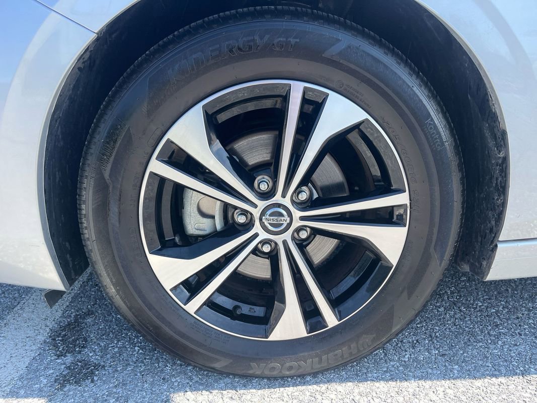 Used 2022 Nissan Sentra SV image 12