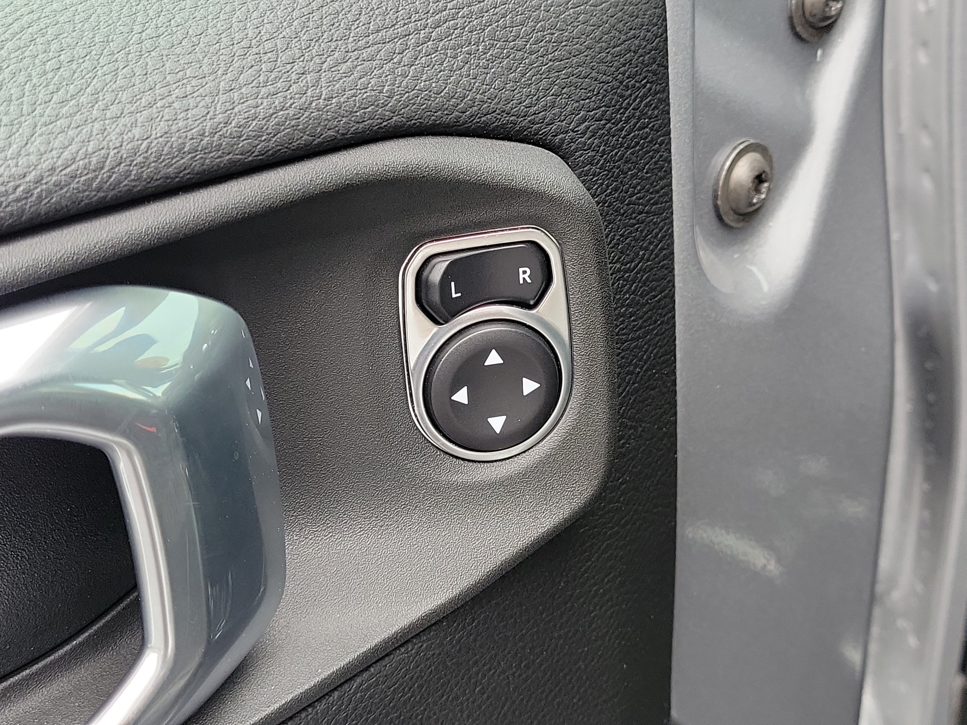 Used 2021 Jeep Wrangler Unlimited Sahara AWD/4WD image 18