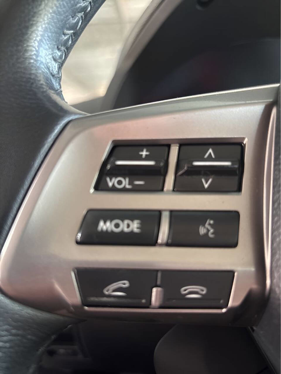 Used 2013 Subaru Outback 3.6R Limited w/ Special Appearance Pkg image 11